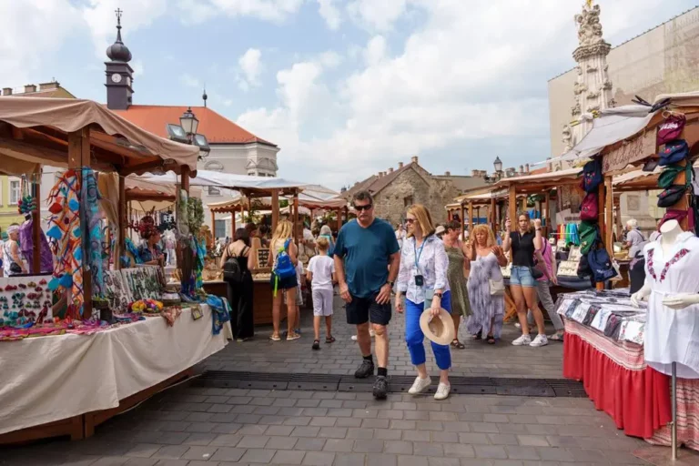 Festival of Folk Arts opens in Buda Castle (Copy)