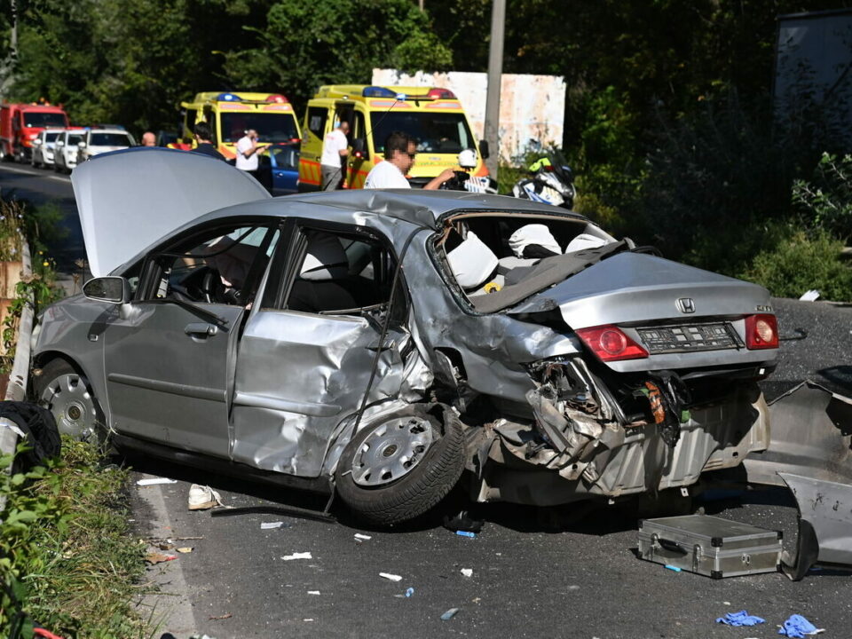 حادث سيارة إسعاف بودابست