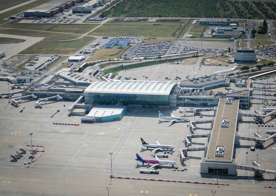 مطار بودابست شنغن