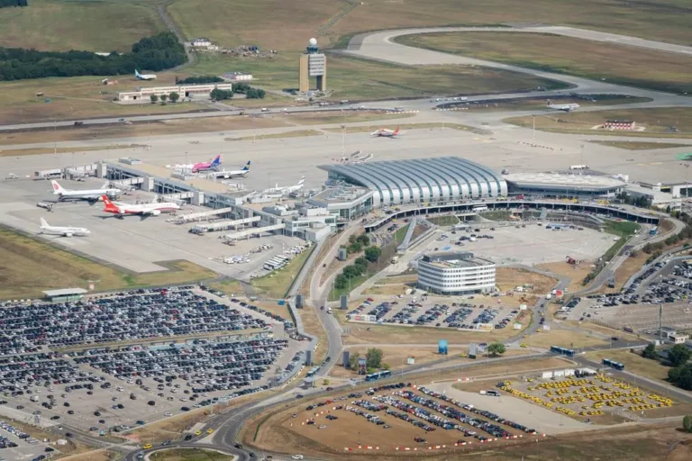 Budapest Airport Transatlantic flights parking