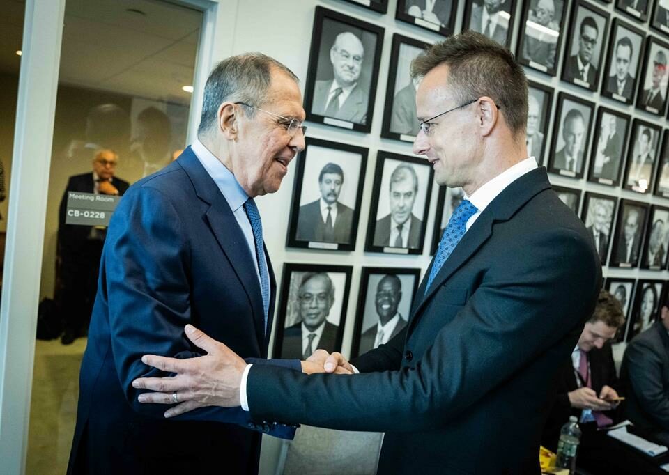 匈牙利外交部長彼得·西雅爾托和俄羅斯謝爾蓋·拉夫羅夫