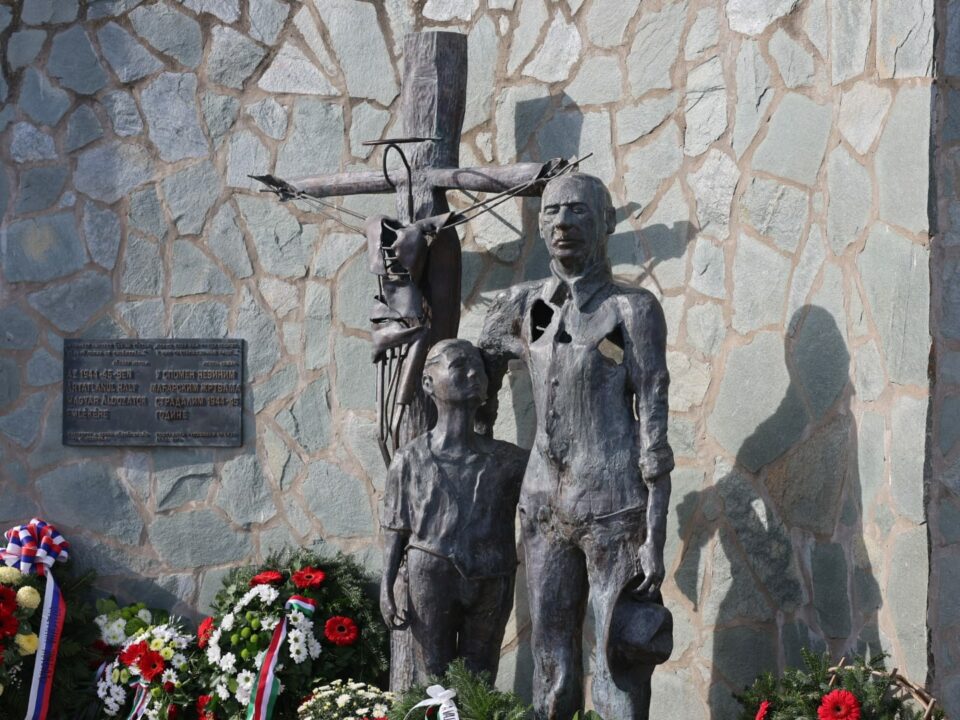 Вшанування пам'яті вбитих партизанами угорців