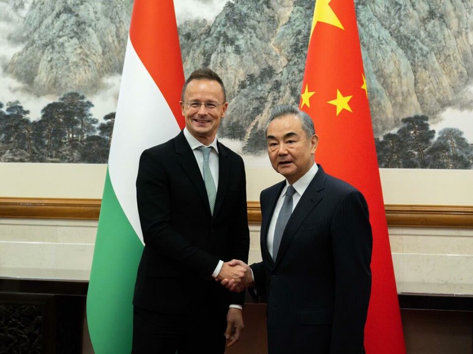 China Ungaria miniștri de externe Beijing