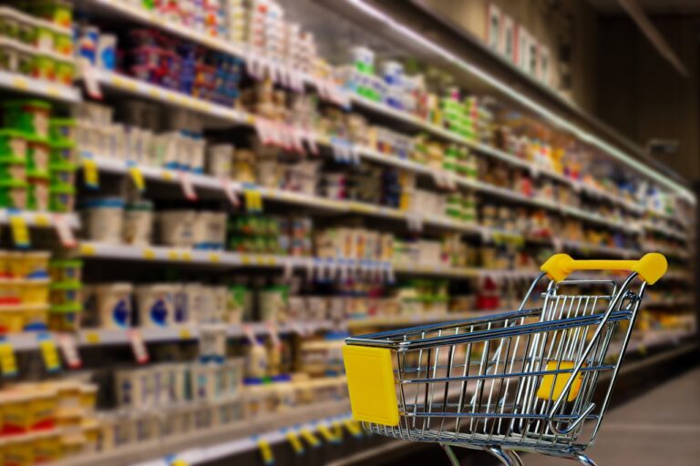 fermeture des magasins de supermarchés à la Pentecôte
