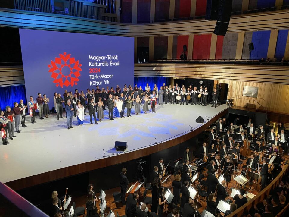 La stagione culturale turco-ungherese è iniziata con un'impressionante serata di gala