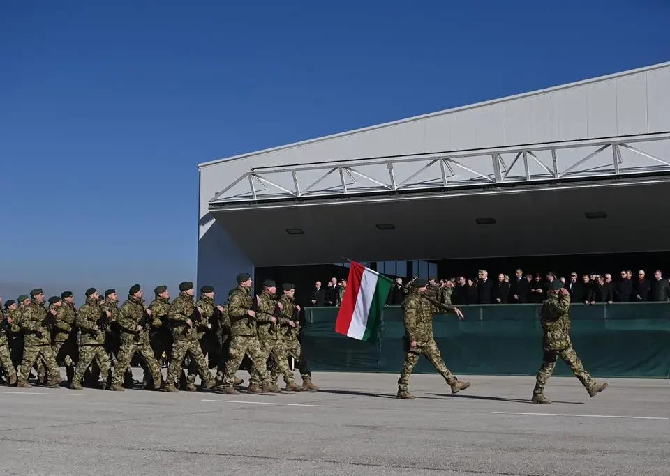 Hungarian flag military soldiers