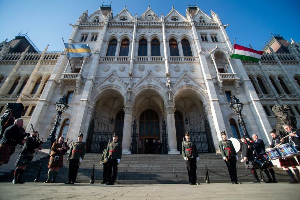 Participants in the occasional All Star bagpipe band and the Parliamentary Guard changing of the guard at the 265th anniversary of the birth of Scottish national poet Robert Burns, held by the Hungarian-Scottish Society and the Robert Burns International Foundation at the main staircase of the Hungarian Parliament on 29 January 2024. MTI/Zoltán Balogh