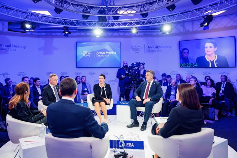 wef world economic forum novák