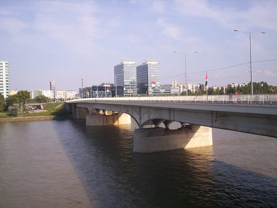 Puente Árpád de Budapest