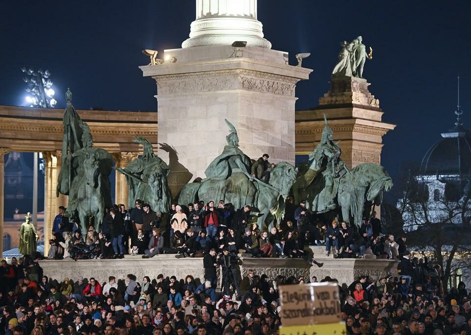 Mass demonstration held in Budapest