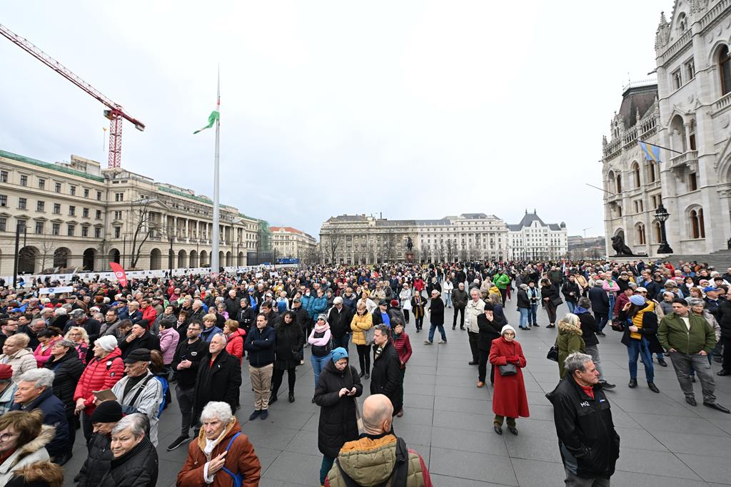 Mass opposition demonstration in Budapest