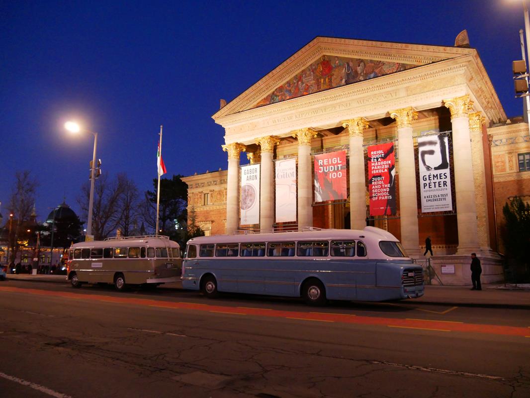 ikarus buses of the moving museum