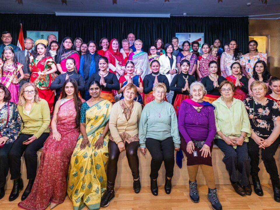 国際女性デーをブダペストのインド大使館で文化祭典で祝う