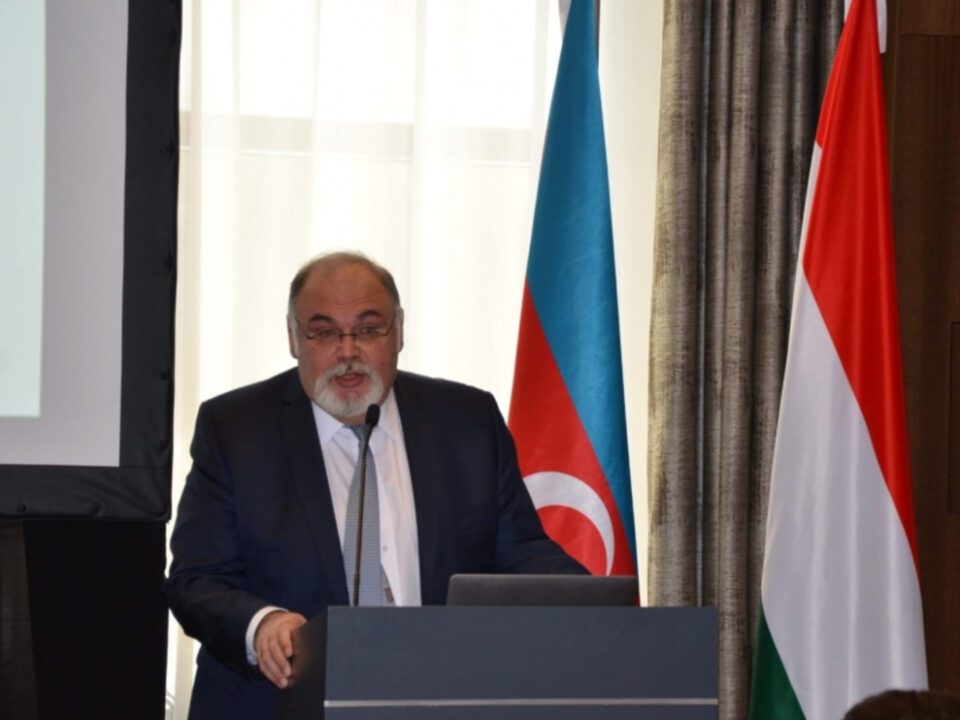 Tahir Taghi-Zadeh Forum degli affari Budapest