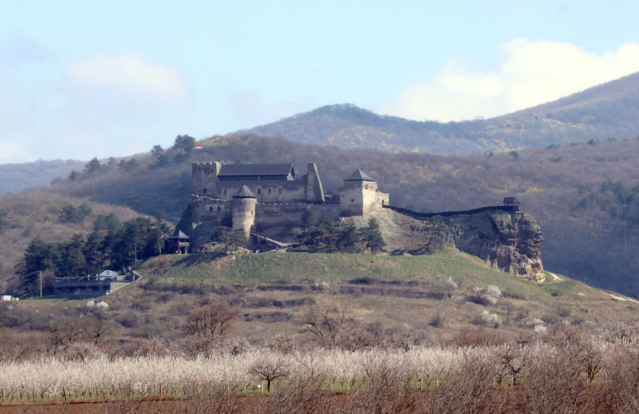 boldogkő castle renovated