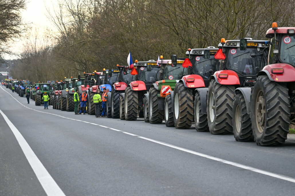 protest v4 fidesz rejects eu proposals harming farmers