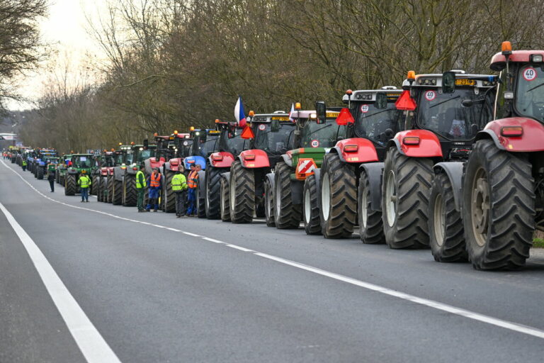 protest v4 fidesz rejects eu proposals harming farmers