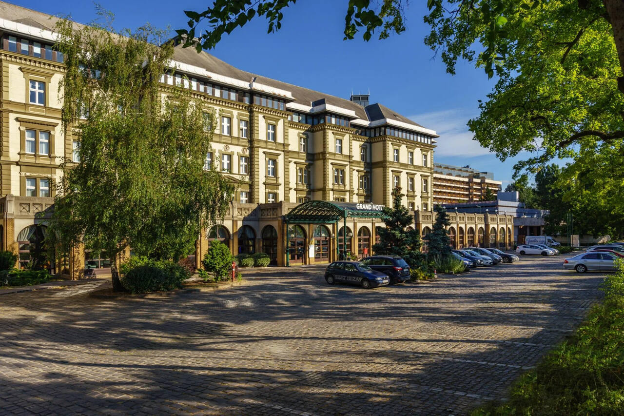 grand margaret island hotel