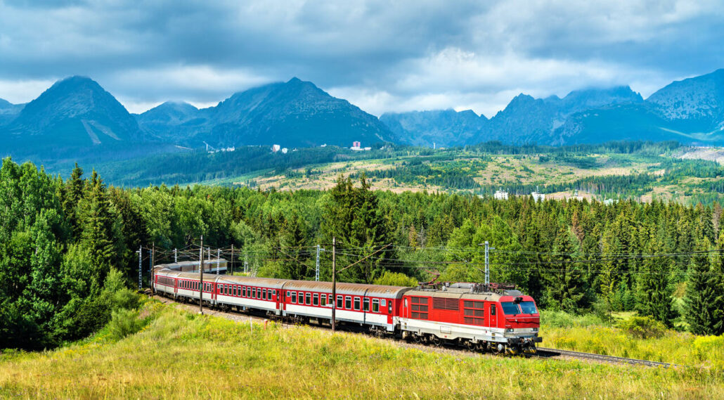 スロバキア鉄道 鉄道列車の旅