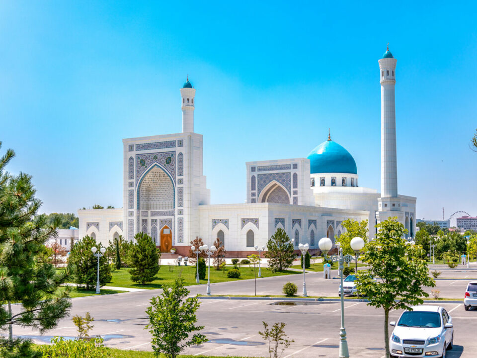 Ташкент, Узбекистан, Будапешт, рейс
