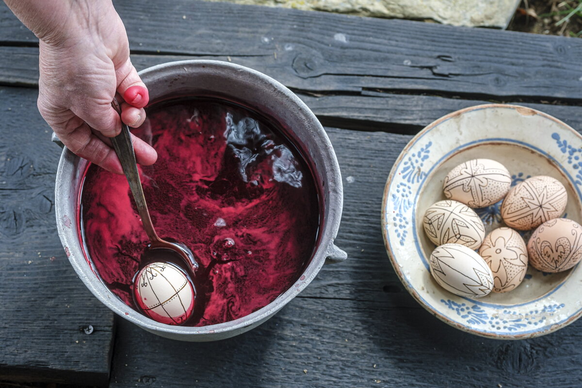 traditional egg painting írott tojás