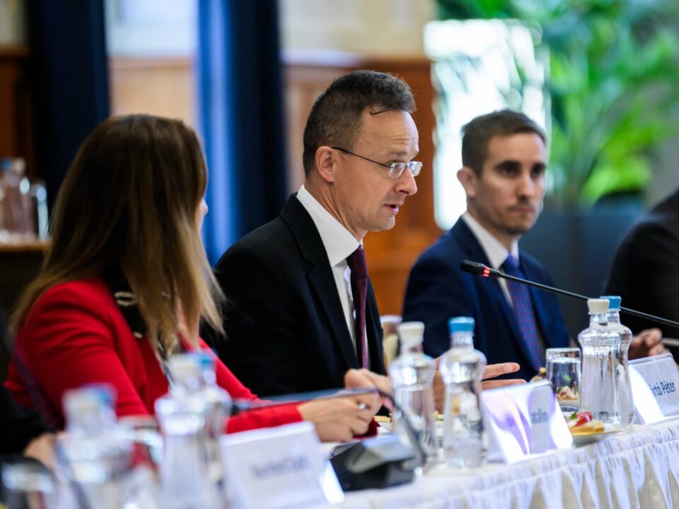 Il ministro degli Esteri ungherese ha condiviso le massime priorità della presidenza ungherese dell’UE