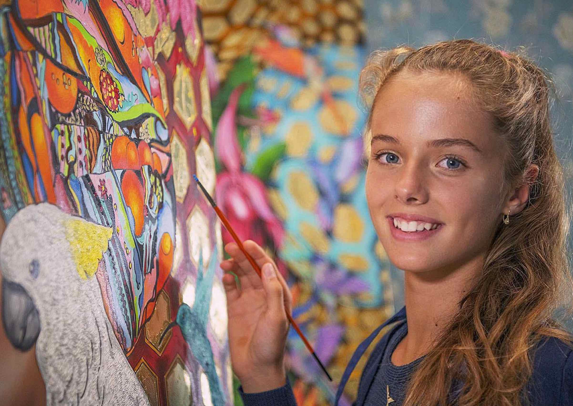 Karolina Sávolt Hungarian painter prodigy 2