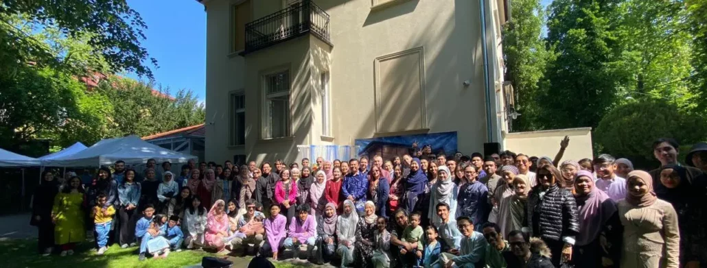 Малазійці в Угорщині святкують Харі Рая Айдільфітрі