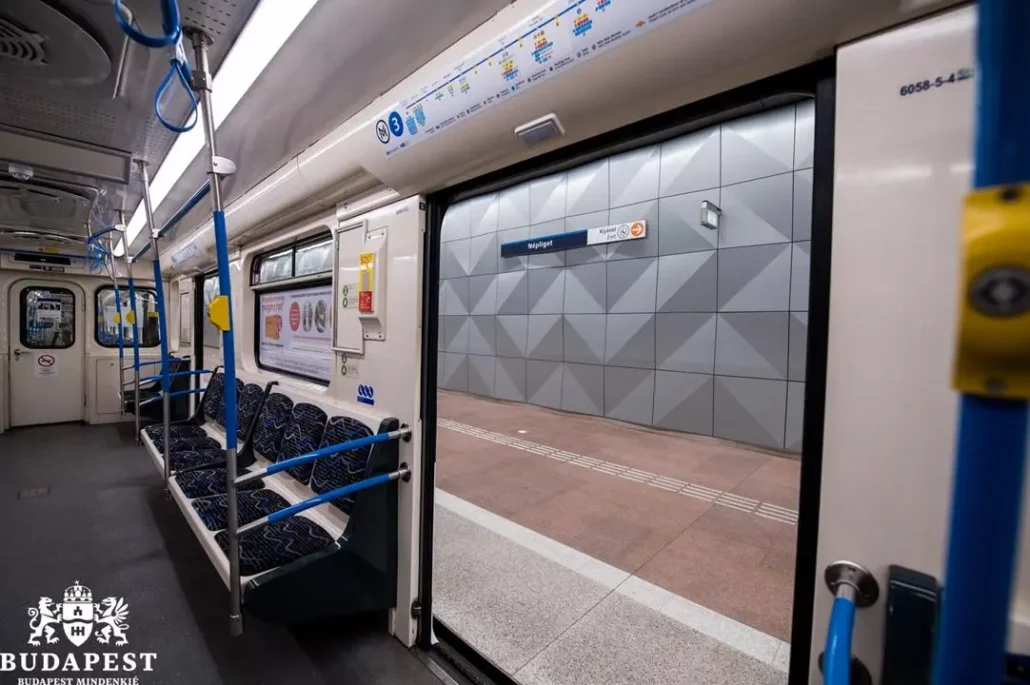 Trains running on busiest Budapest metro line will be super hot this summer (Copy)