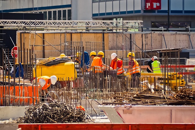stavební mzdy manuálních dělníků