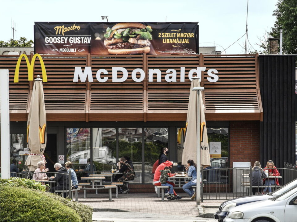 restaurante de comida rápida mcdonald's