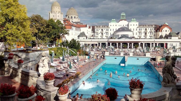 outdoor pool price gellért bath