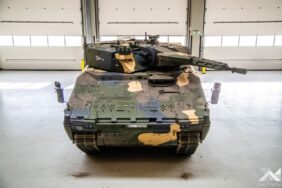 Production process of the Lynx infantry fighting vehicle while visiting the Rheinmetall plant in Zalaegerszeg. Photo: hmzrinyi.hu