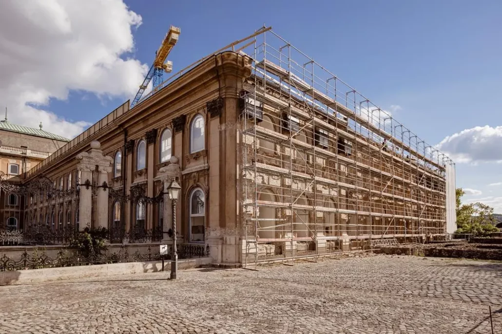 Buda Royal Palace renovation in spectacular phase
