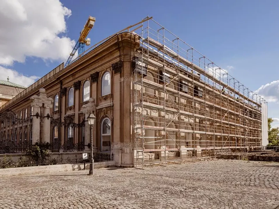 Restauro del Palazzo Reale di Buda in fase spettacolare