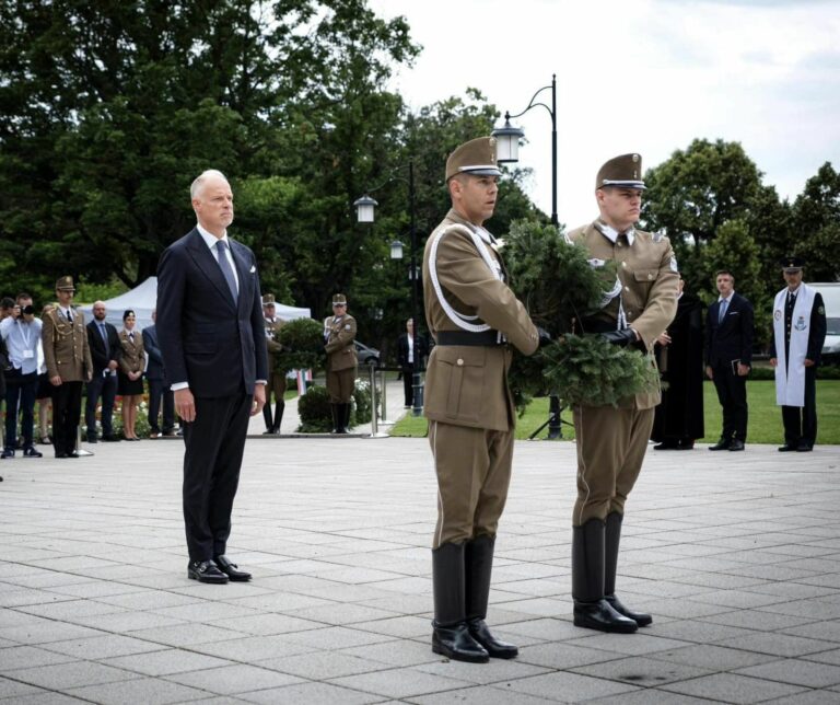 Hungarian Heroes' Day commemorated