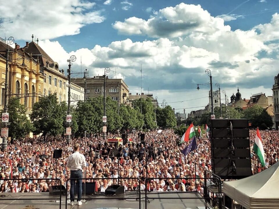 Rally Péter Magyar v hlavním městě Fidesz Debrecen