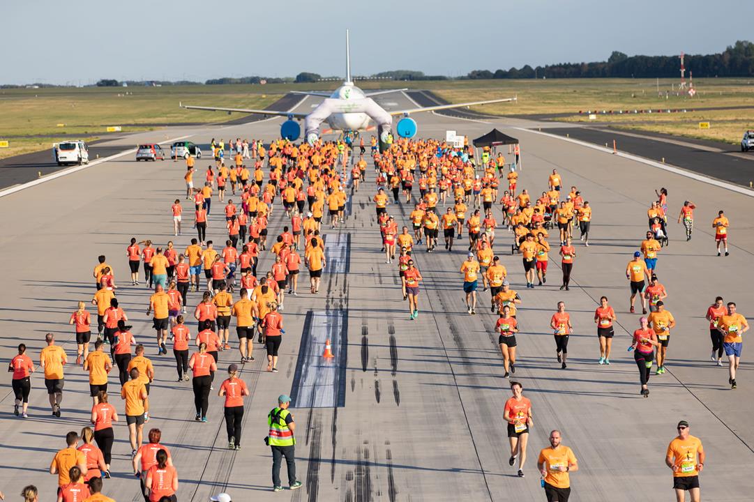 Runway Run Budapest Airport (Copy)