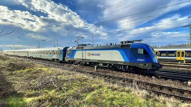 akiem máv modern trains in Hungary