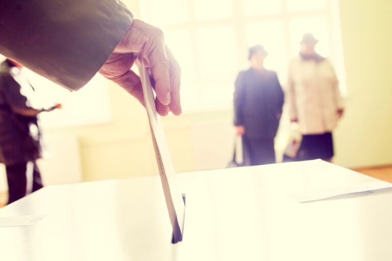 election voting hungarians abroad fidesz electoral law