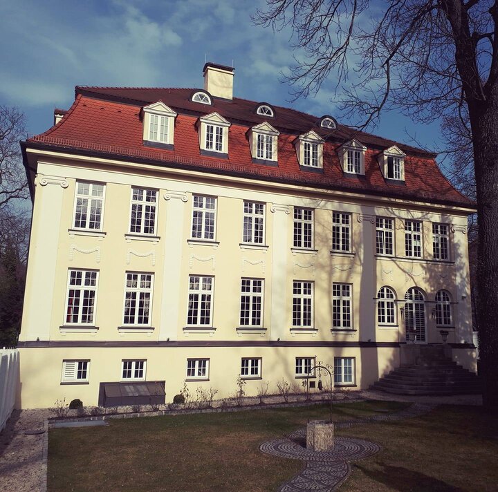 Die Regierung des Münchner Konsulats kaufte Immobilien