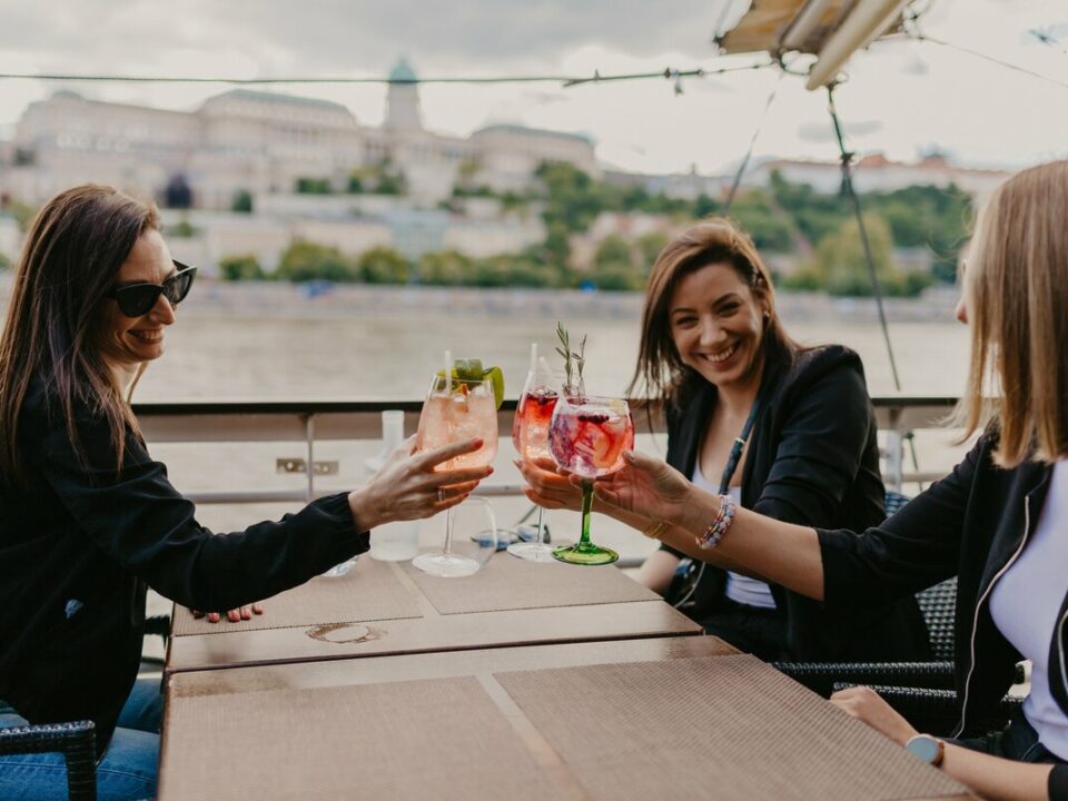 terrace Spoon The Boat restaurants in Budapest