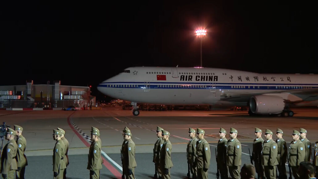 xi jinping chinese president arrives in budapest