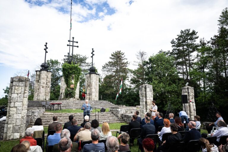 4 June commemoration Peace Treary of Trianon Hungarians