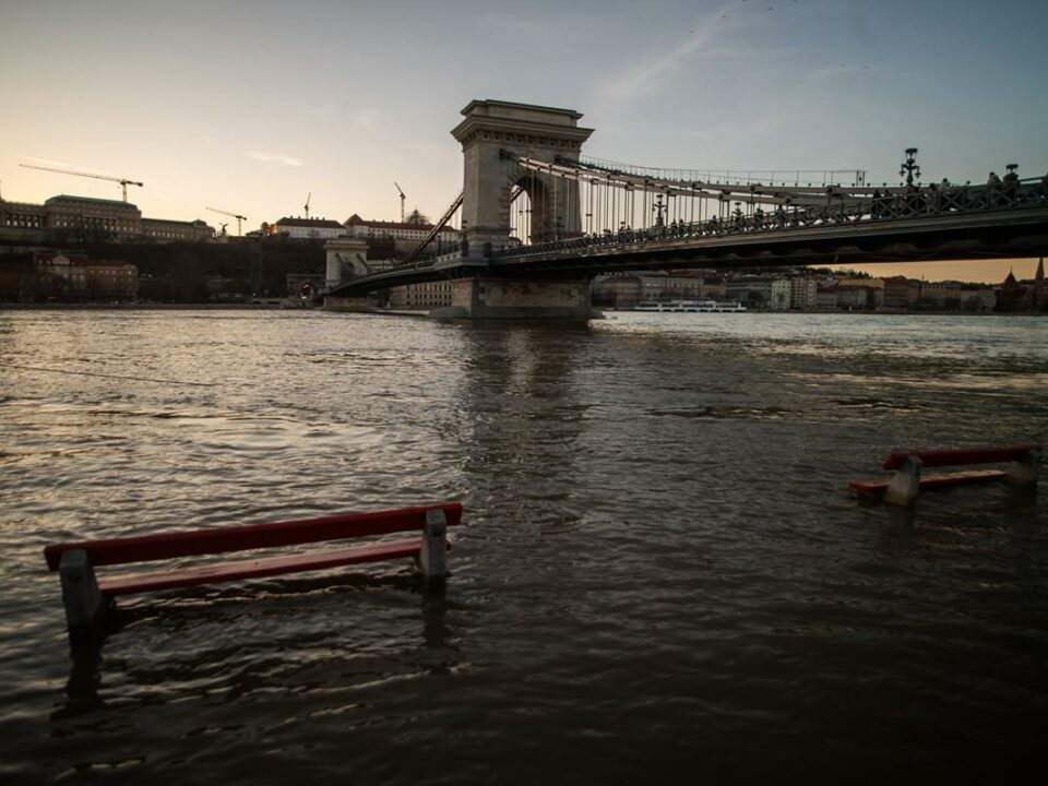 Flood alert issued for Budapest