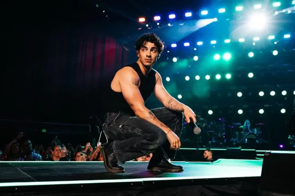 American pop icon Joe Jonas on WWI Hungarian soldier photo