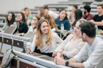 QS University Ranking rivela le migliori università ungheresi Corvinus