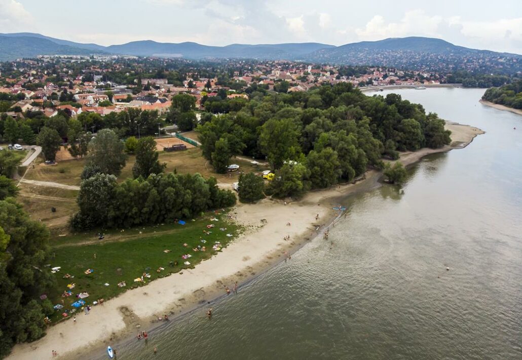 The free Hungarian Danube Bend beaches are astonishing - PHOTOS - Daily ...