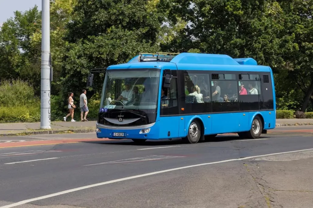 The new Hungarian electric minibus