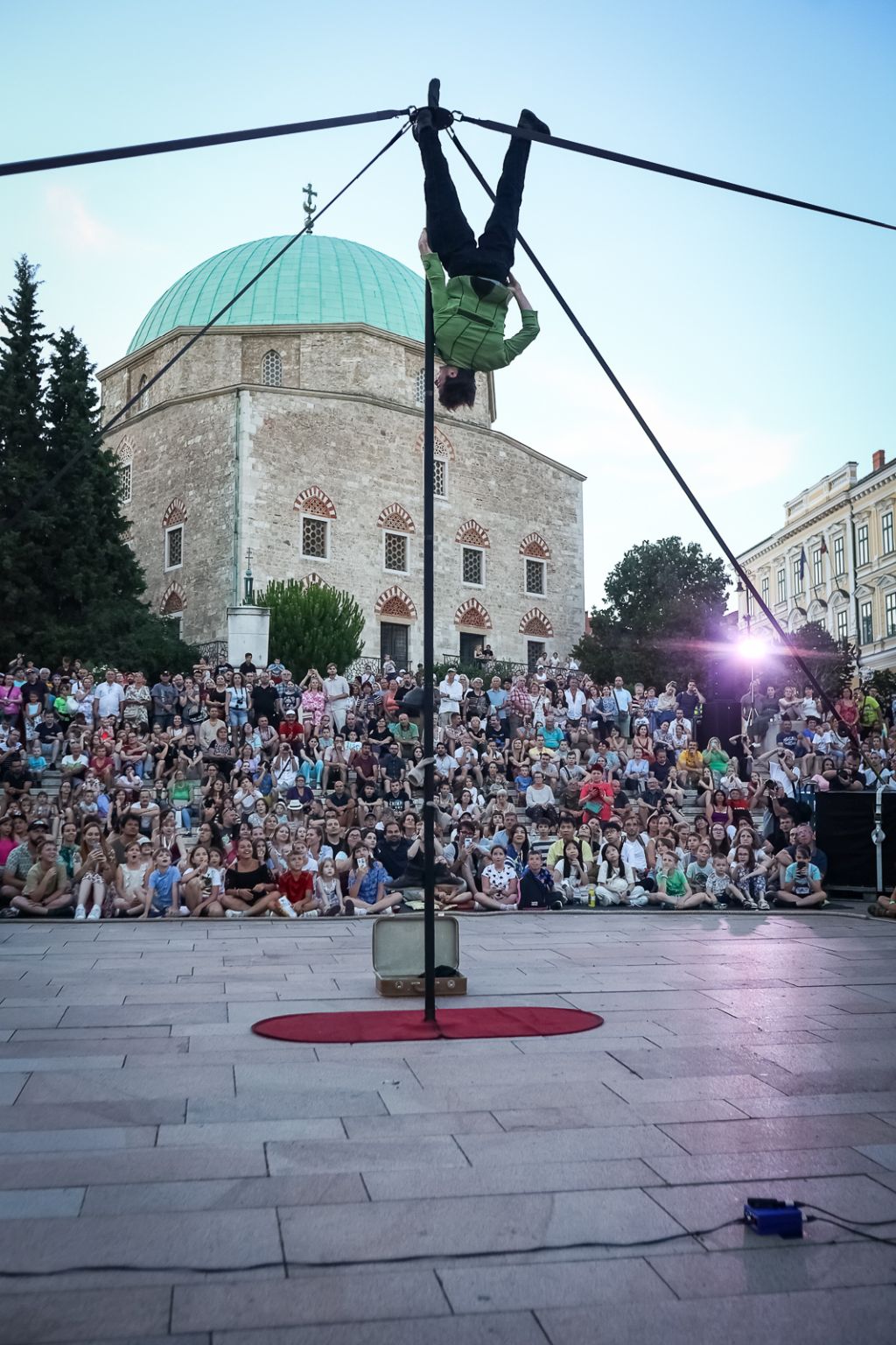 zsolnay light festival pécs